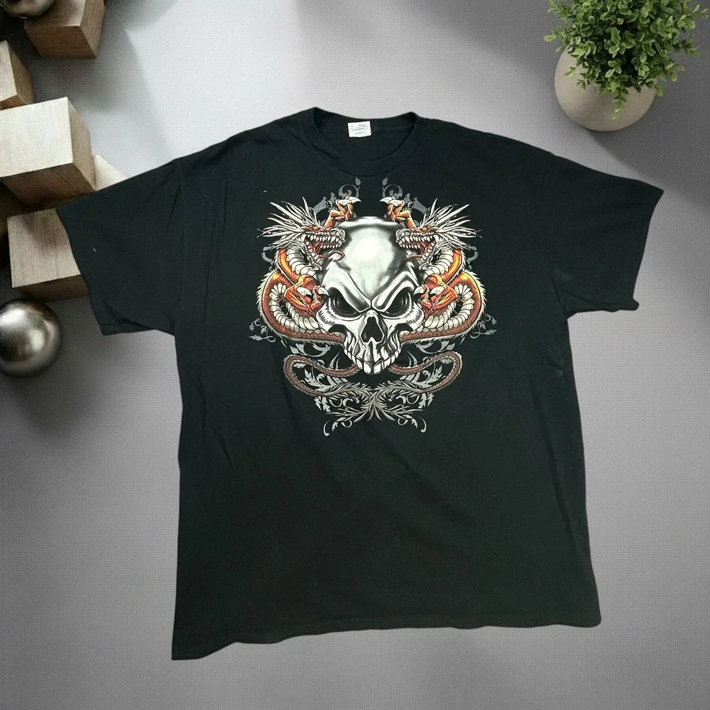 Gildan Skull and Dragon Graphic T-Shirt Black XL Y2K Skater Streetwear Tee